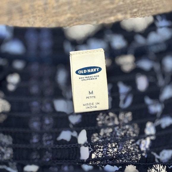 Old Navy off the shoulder dress Size M - Picture 5 of 6